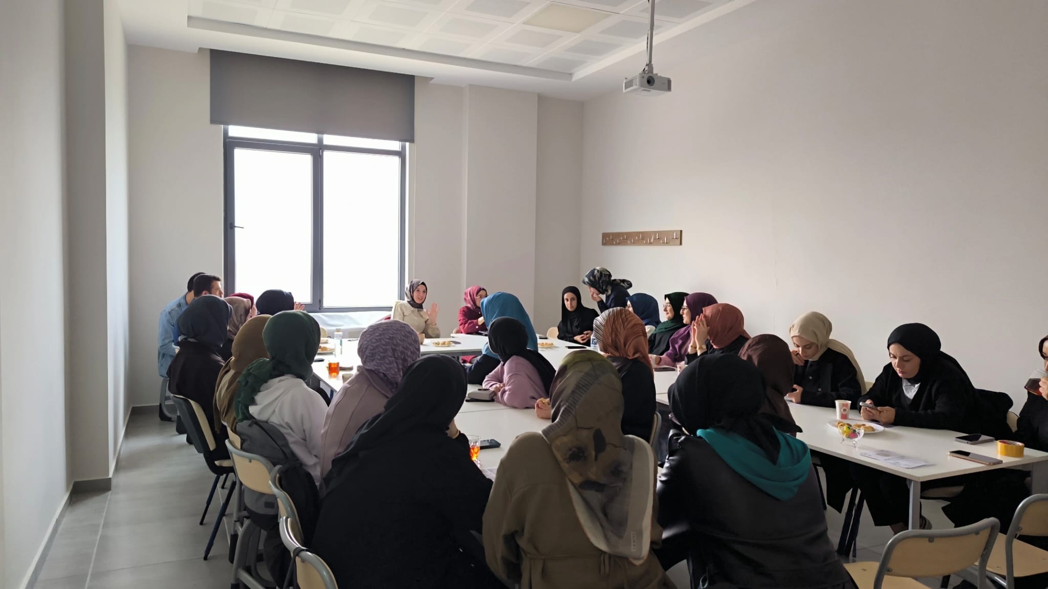 Dil, Kültür ve Sanat Topluluğundan Tanışma Çayı Etkinliği