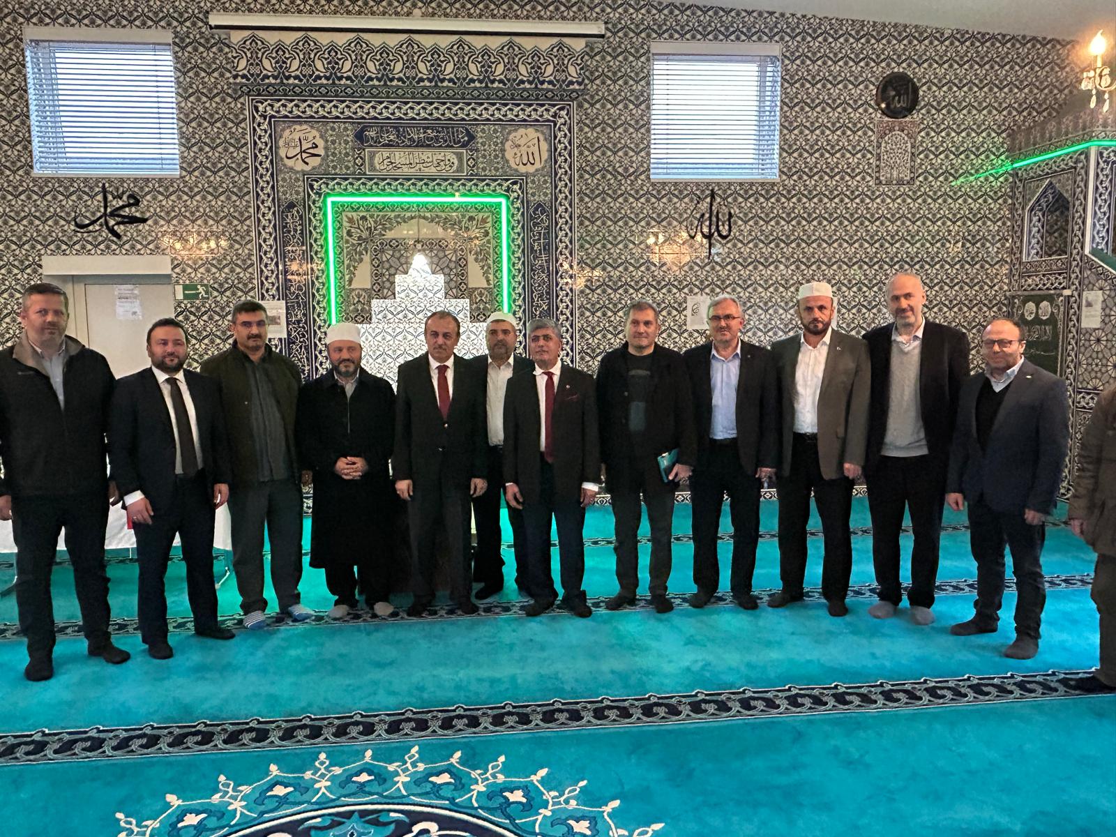 Prof. Dr. Mehmet Nadir Özdemir Avusturya’da Düzenlenen “Peygamberimizin Modelliğinde Aile İçi İletişim” Konulu Konferansa Katıldı