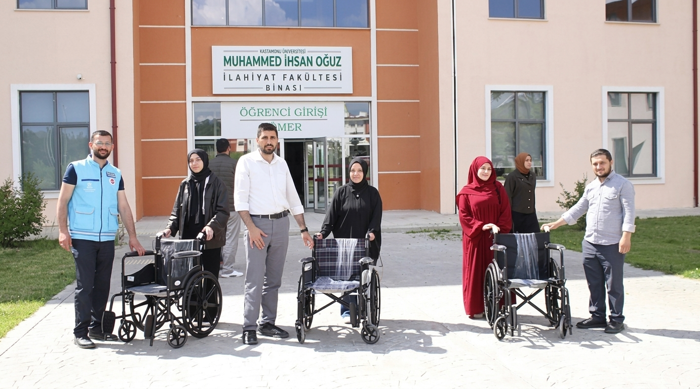 İlahiyat Fakültesi Hazırlık Sınıfı Öğrencilerinden Anlamlı Destek