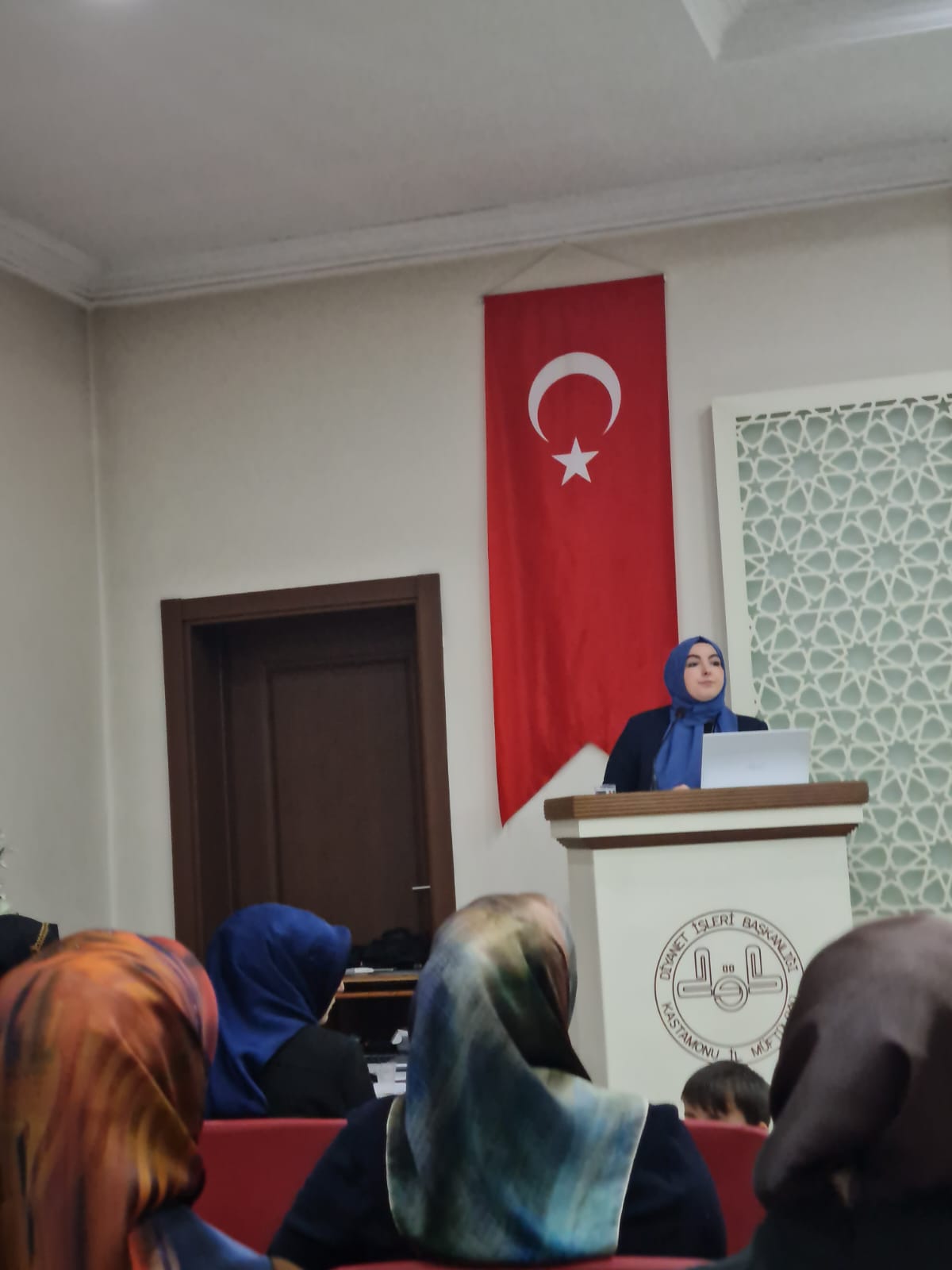 Arş. Gör. Dr. Dilek Bal KOÇAK  “Manevi Danışmanlık ve Rehberlik Hizmetleri Kapsamında Bireysel ve Grup Görüşme Teknikleri”  Konulu Konferans Verdi